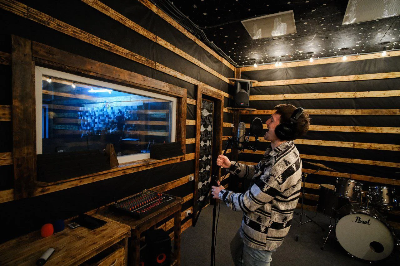 Запись вокала и инструментов